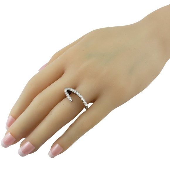 Vintage 18 Karat White Gold and Diamond Ring Size 7 #10097 - Picture 9 of 10